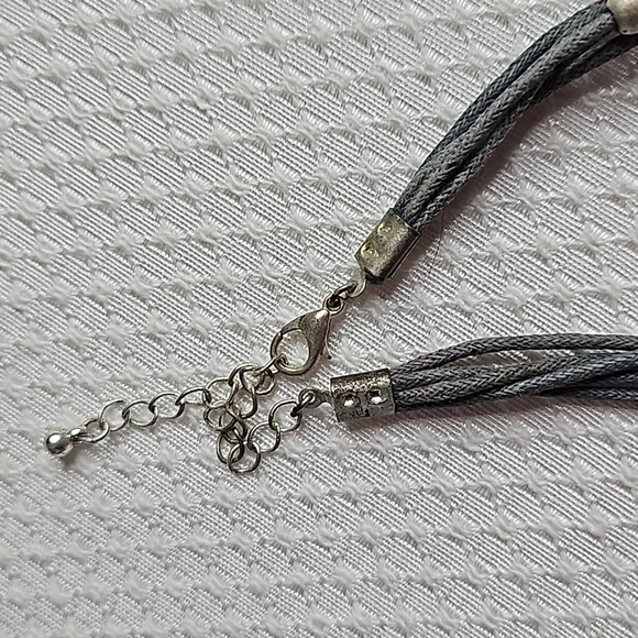 CORD NECKLACE SILVER & GREY BEADS - Picture 6 of 8